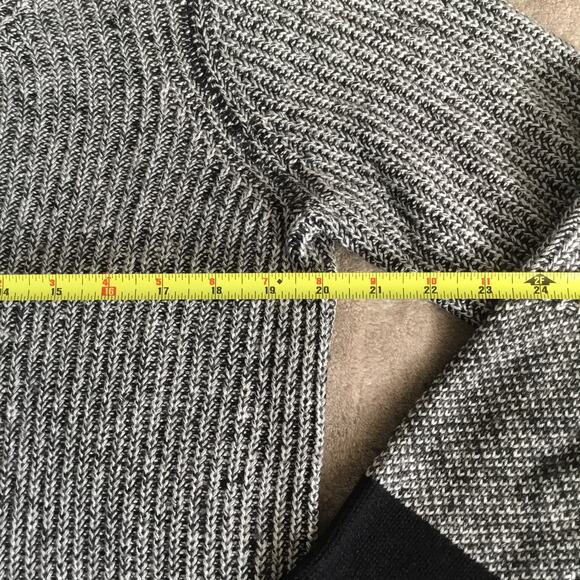 Kenneth Cole NY Crew Neck Mens Gray Black Sweater Sz M Viscose Wool Blend - Picture 7 of 7